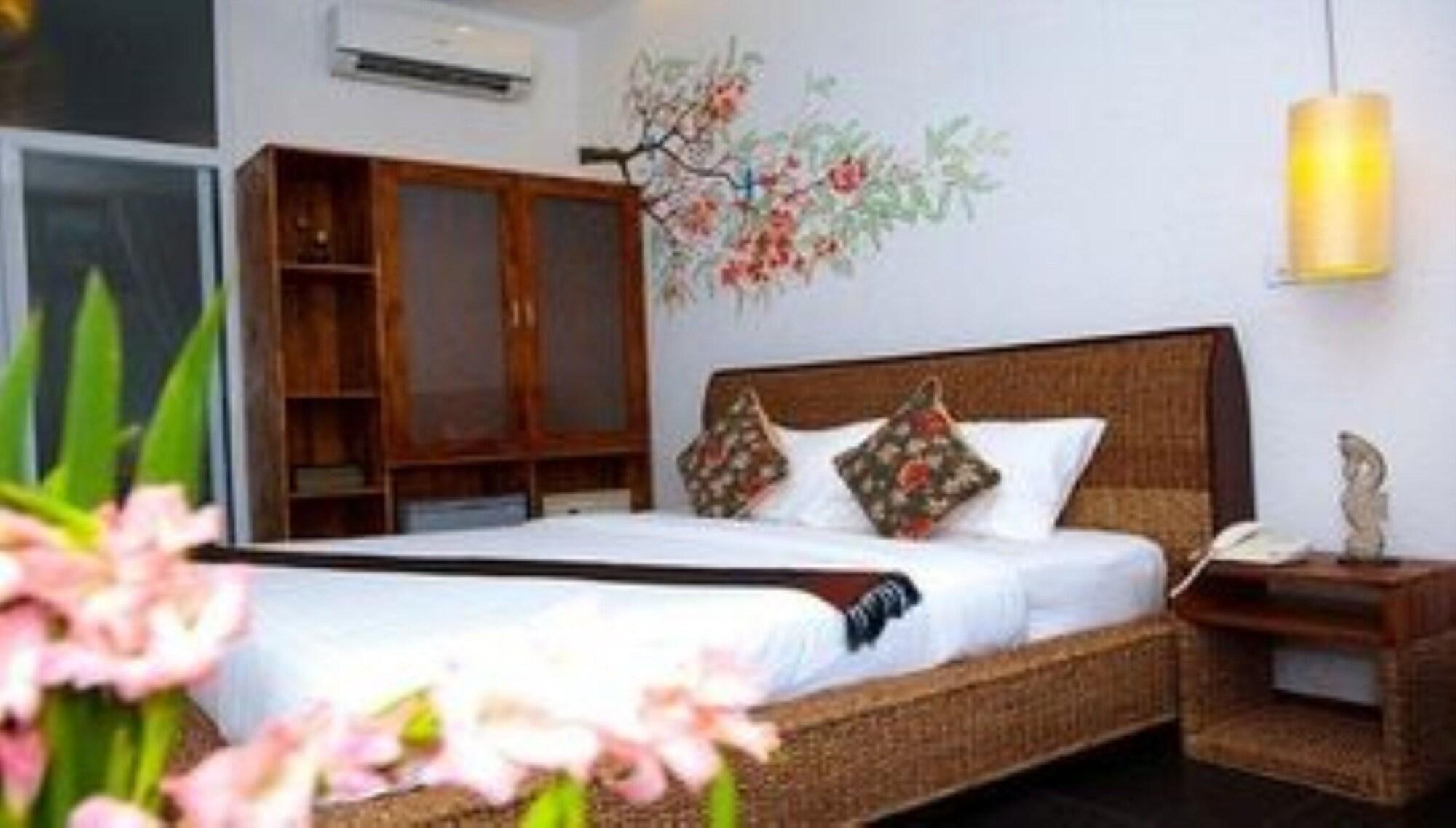 Monsoon Riverside Hotel