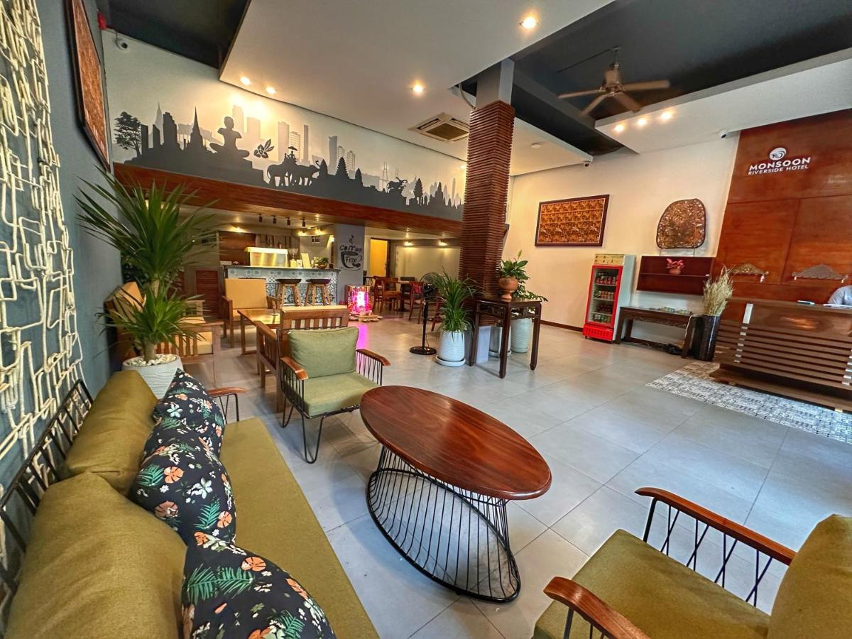 Monsoon Riverside 4* Phnom Penh
