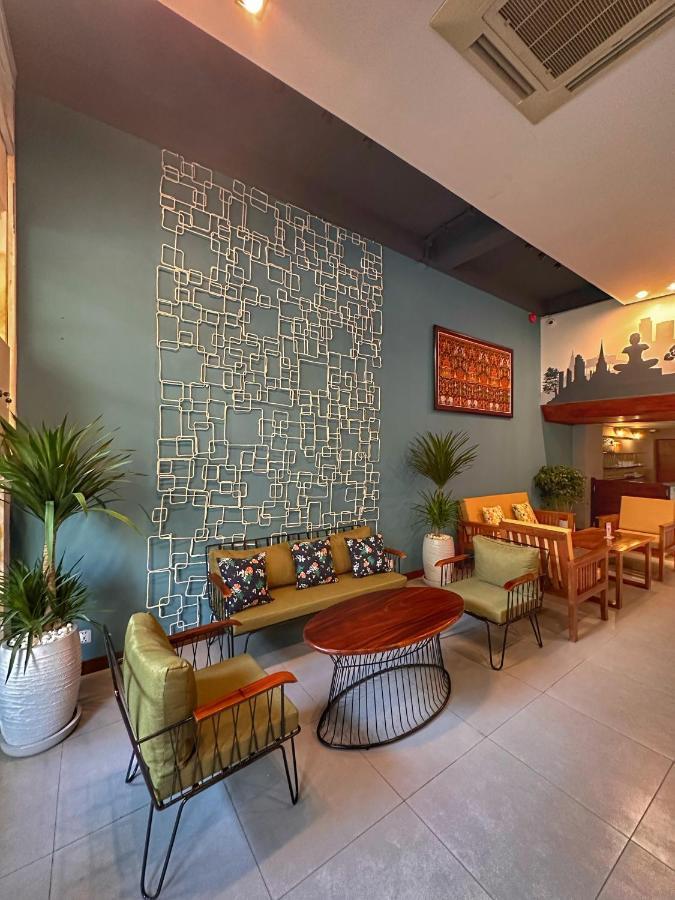 Hotel Monsoon Riverside Phnom Penh